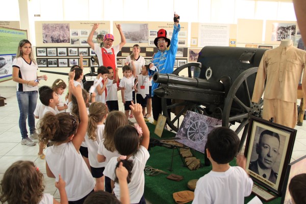 Museu recebe alunos de forma lúdica 