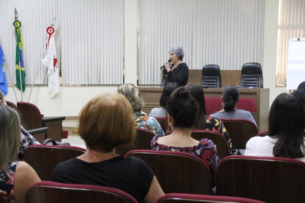 Capacitação para estudo da Constituição em Miúdos