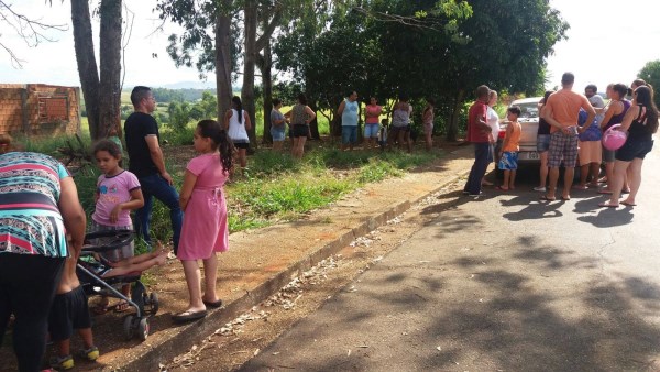 Moradores de cinco bairros da cidade ficam sem abastecimento