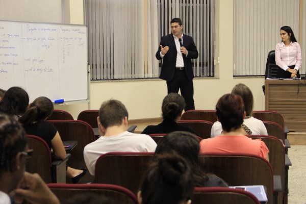 Palestra é atividade preparatória para Gincana do Saber 